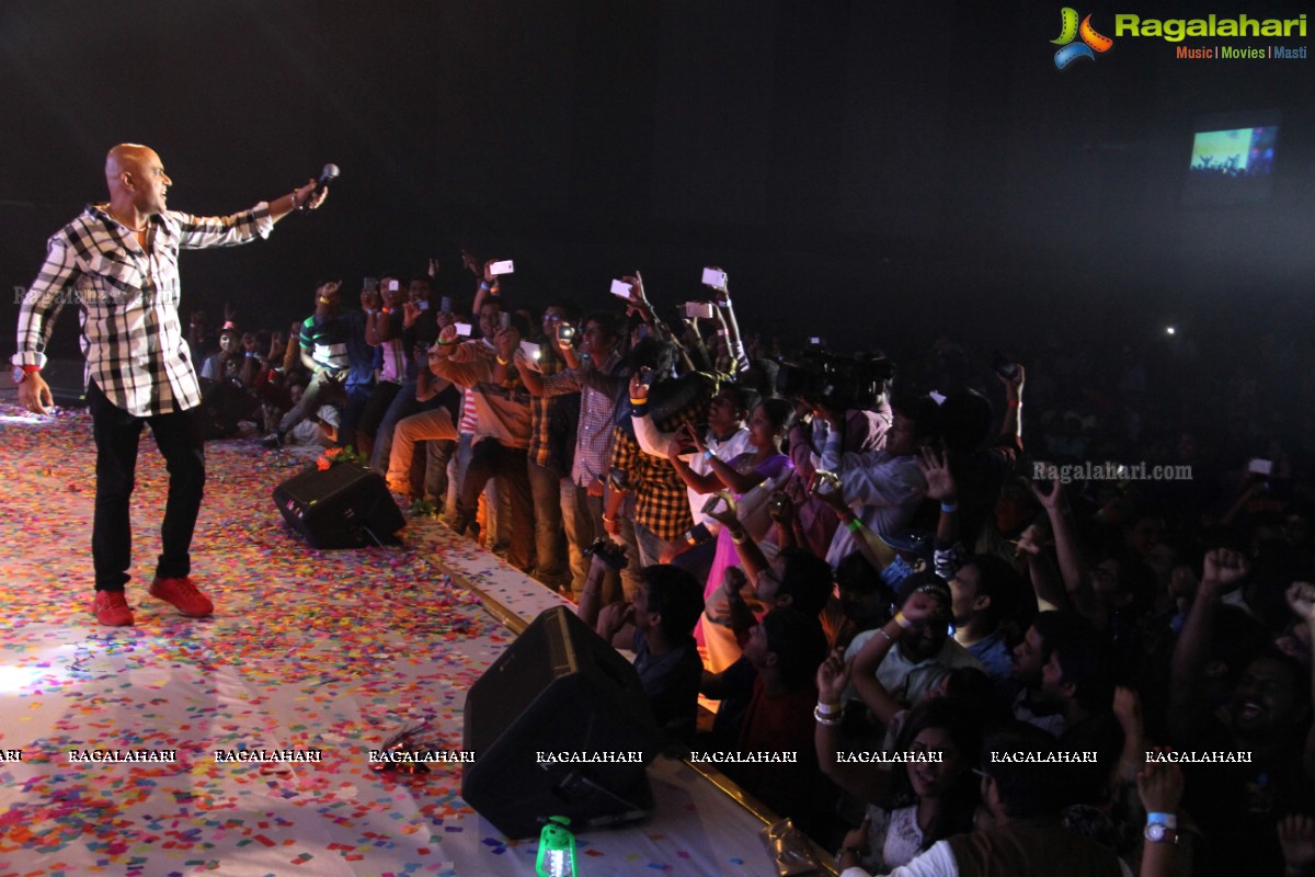 FactSet Annual Day - Baba Sehgal performs, and several employees pledge their eyes during the event