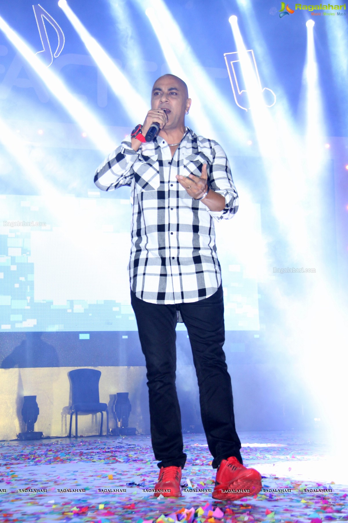FactSet Annual Day - Baba Sehgal performs, and several employees pledge their eyes during the event