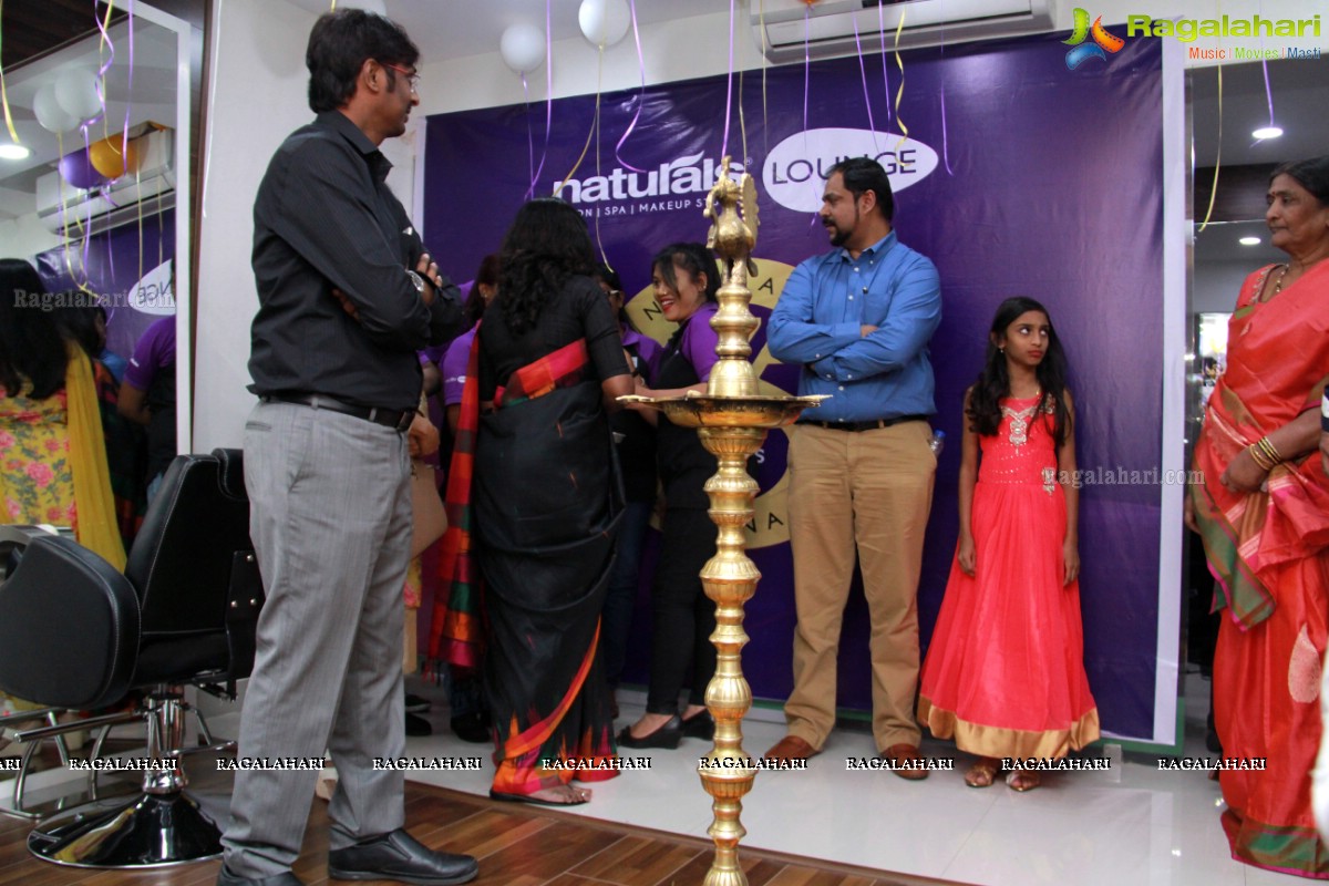 Naturals celebrates the launch of 50th Salon in Hyderabad and 75th in Telangana / AP