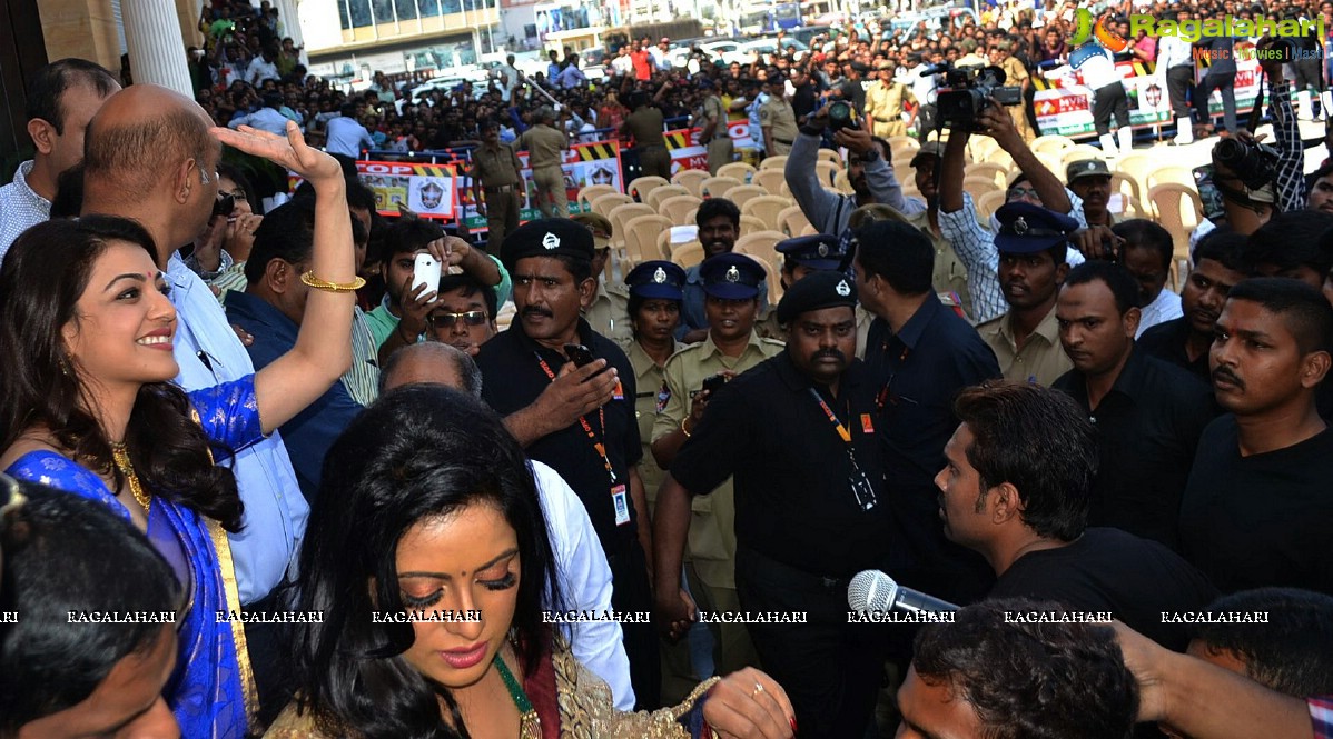 Kajal Agarwal and Shriya Inaugurate MVR Mall at Vijayawada