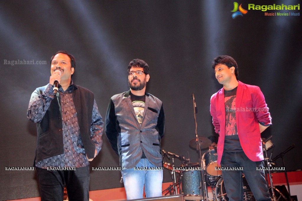 TeenMaar Nite by RP Patnaik and Singer Smita at ACT Sky Fest 2015, Hyderabad