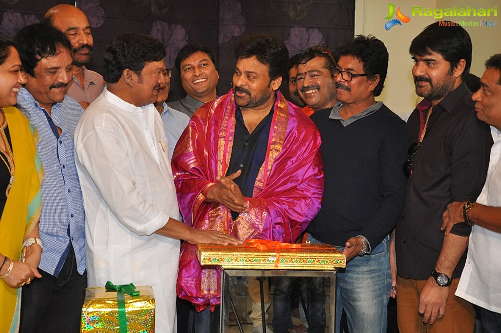 Megastar Chiranjeevi launches 2017 MAA Diary