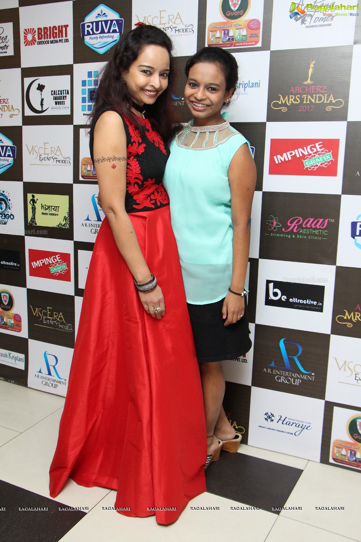 Archerz Mrs India 2017 Auditions at Frydayz Lounge  Sun Towers, Hitech City, Hyderabad
