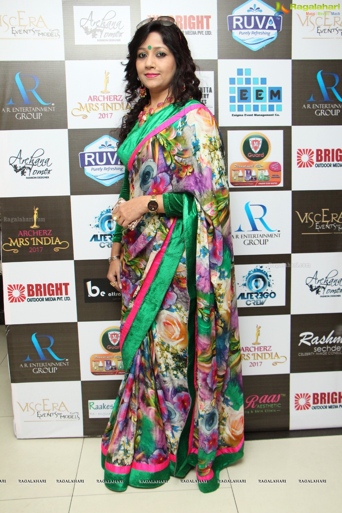 Archerz Mrs India 2017 Auditions at Frydayz Lounge  Sun Towers, Hitech City, Hyderabad