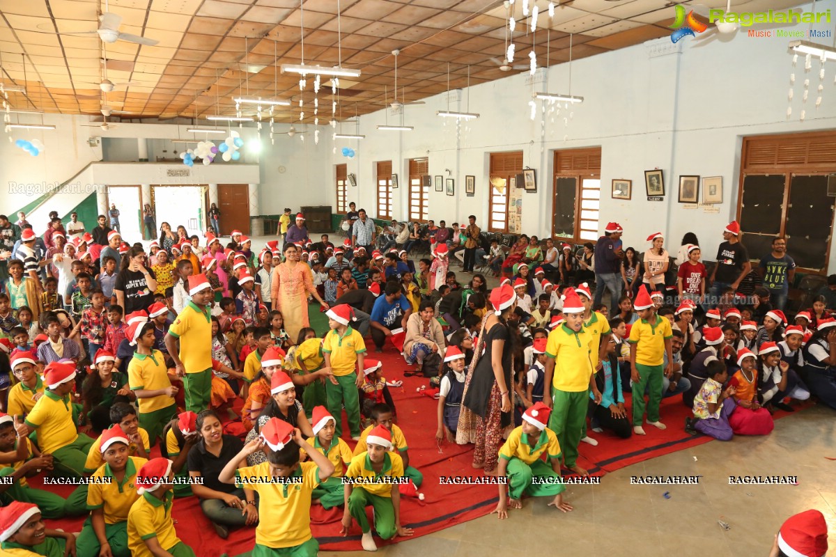 Hyderabad's Best Christmas Carnival for 400 Underprivileged Children by Youngistaan Foundation at Stanley Girls High School, Hyderabad