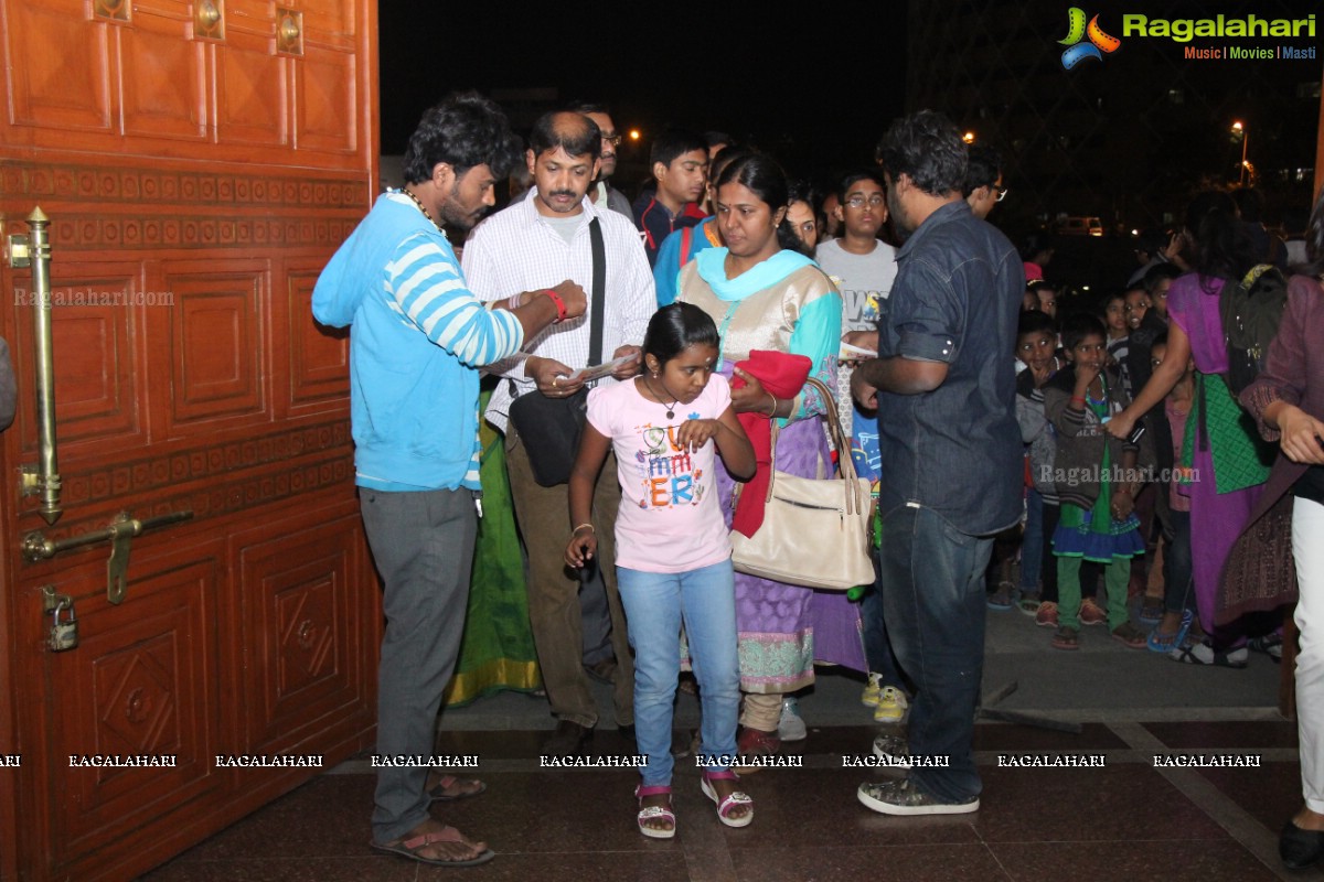 Dinosaur - Katkatha Puppet Show at Hyderabad Children's Theatre Festival 2016 by Vaishali Bisht Childrens Theatre Workshop