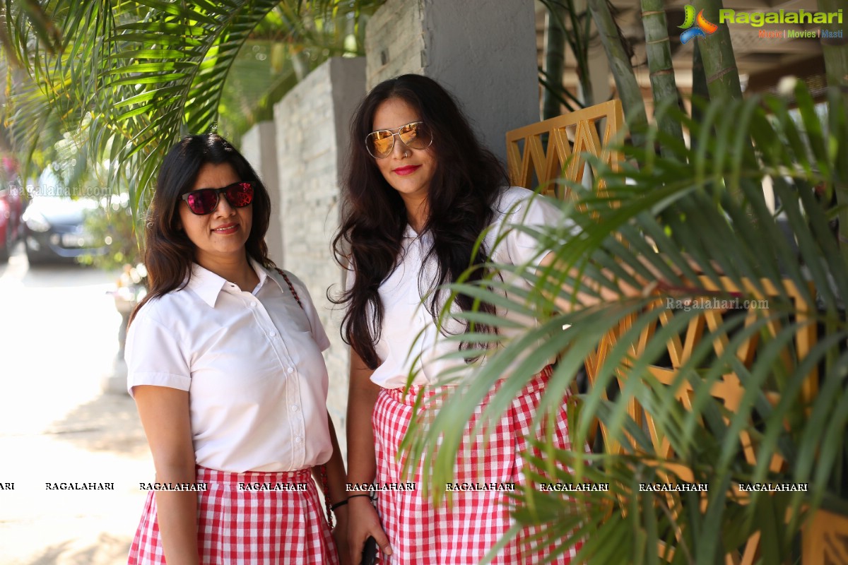 Double Ka Tadka by Phankaar Innovative Minds at Hut K Cafe, Jubilee Hills, Hyderabad