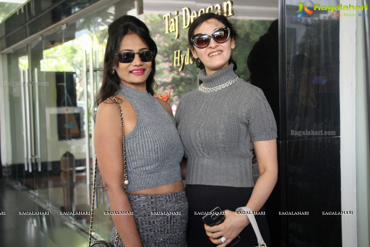 Sana Khan inaugurates Akritti Exhibition at Taj Deccan