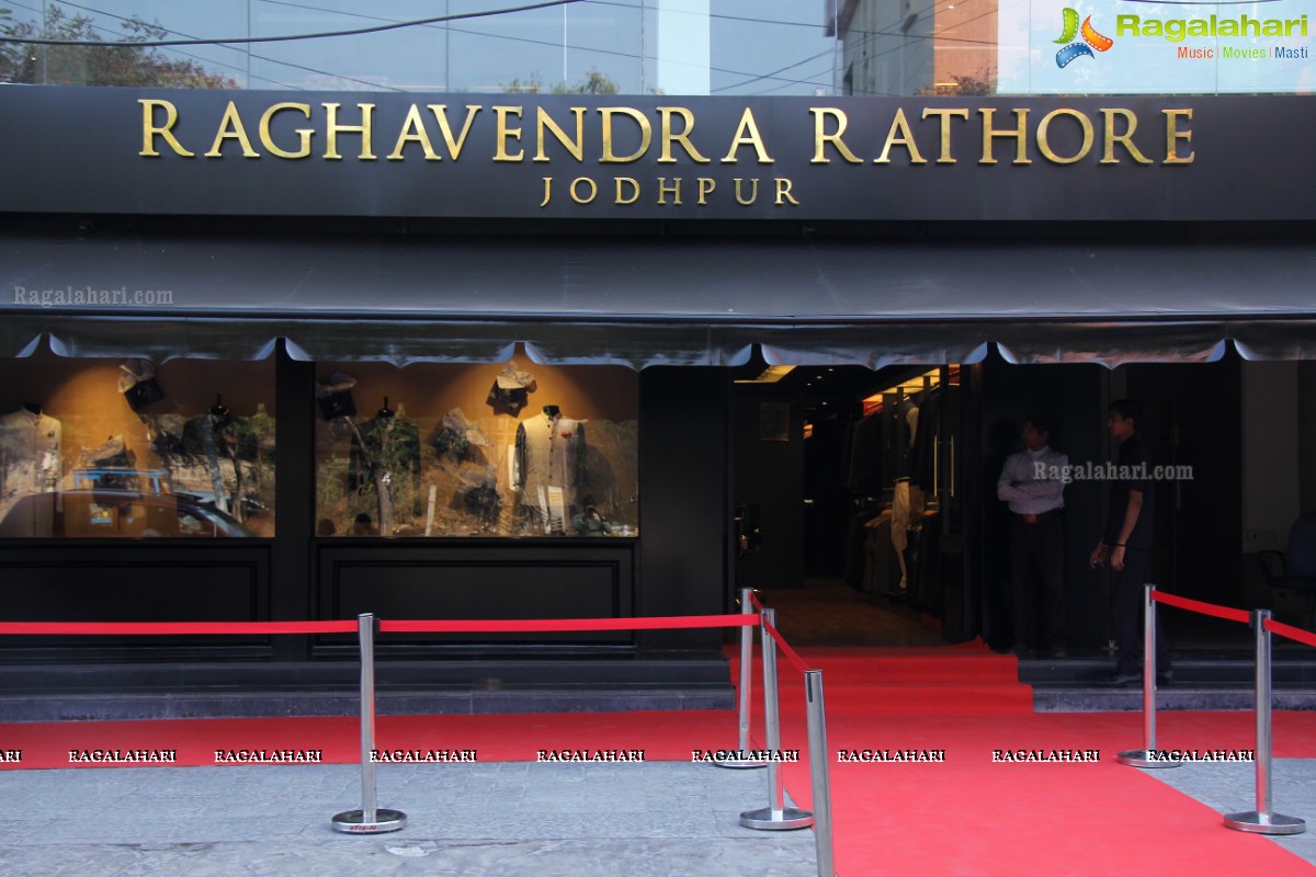 Sonam Kapoor launches Raghavendra Rathore, Hyderabad