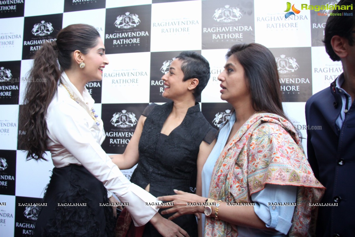 Sonam Kapoor launches Raghavendra Rathore, Hyderabad