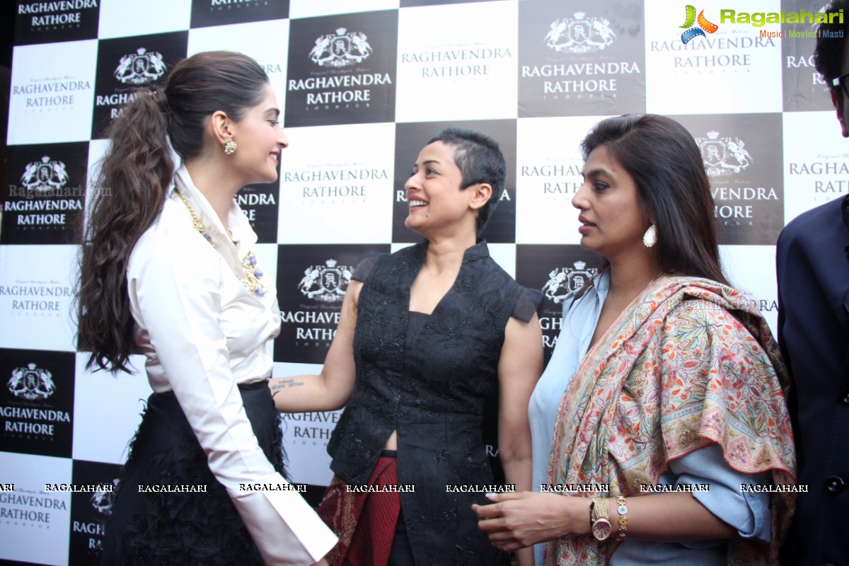 Sonam Kapoor launches Raghavendra Rathore, Hyderabad