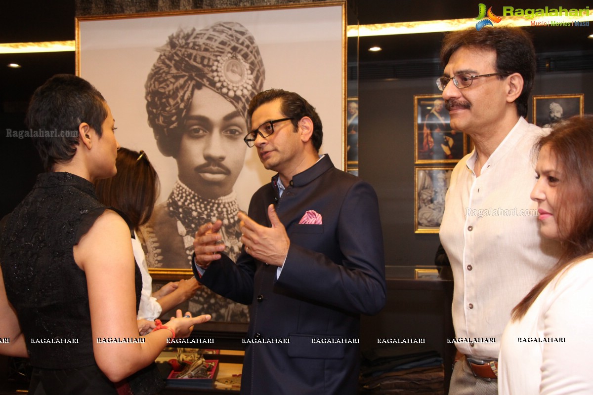 Sonam Kapoor launches Raghavendra Rathore, Hyderabad