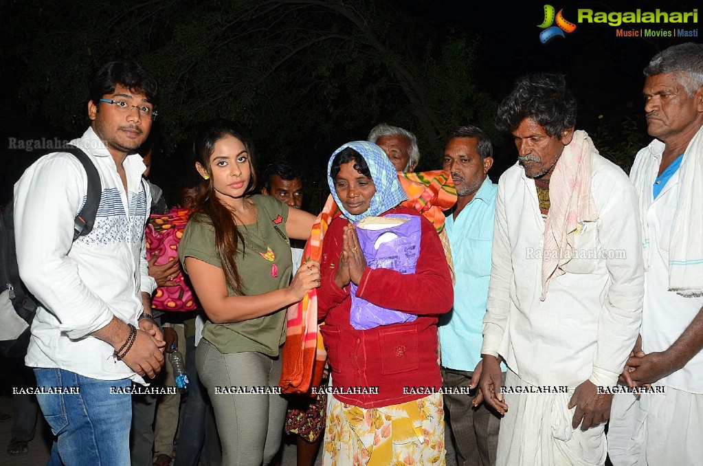 Sri Reddy (Aaptha Trust Director) distributes Blankets for Orphans at Sai Baba Temple, Punjagutta, Hyderabad