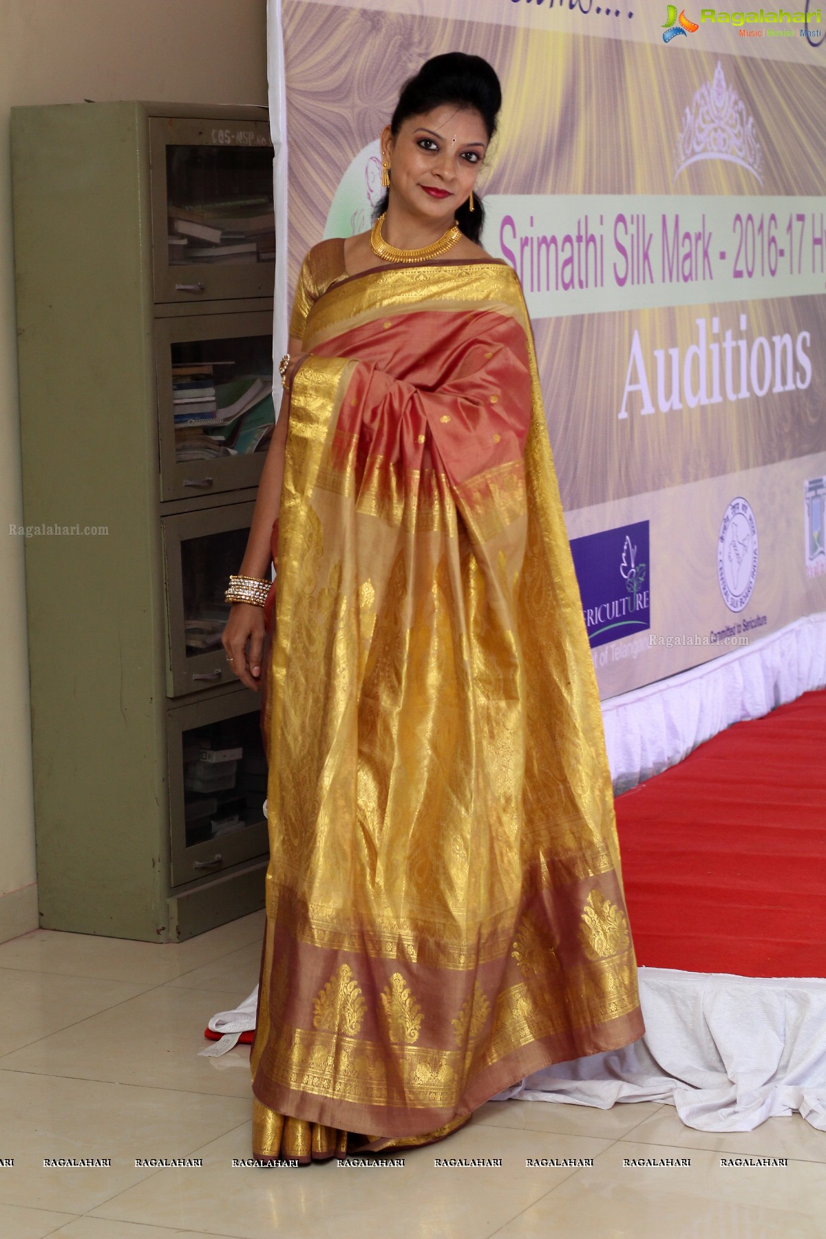 Auditions of 3rd Grand Edition of Hyderabad Srimathi Silk Mark 2016-17