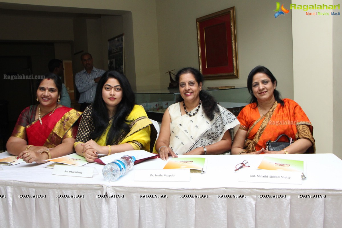 Auditions of 3rd Grand Edition of Hyderabad Srimathi Silk Mark 2016-17