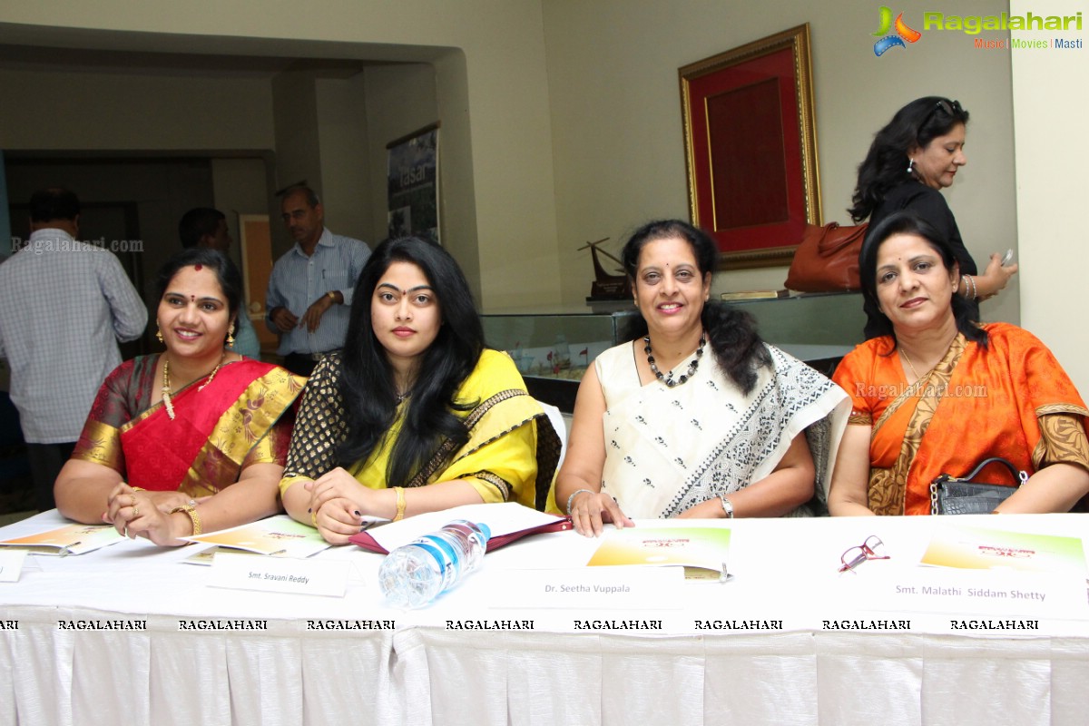 Auditions of 3rd Grand Edition of Hyderabad Srimathi Silk Mark 2016-17