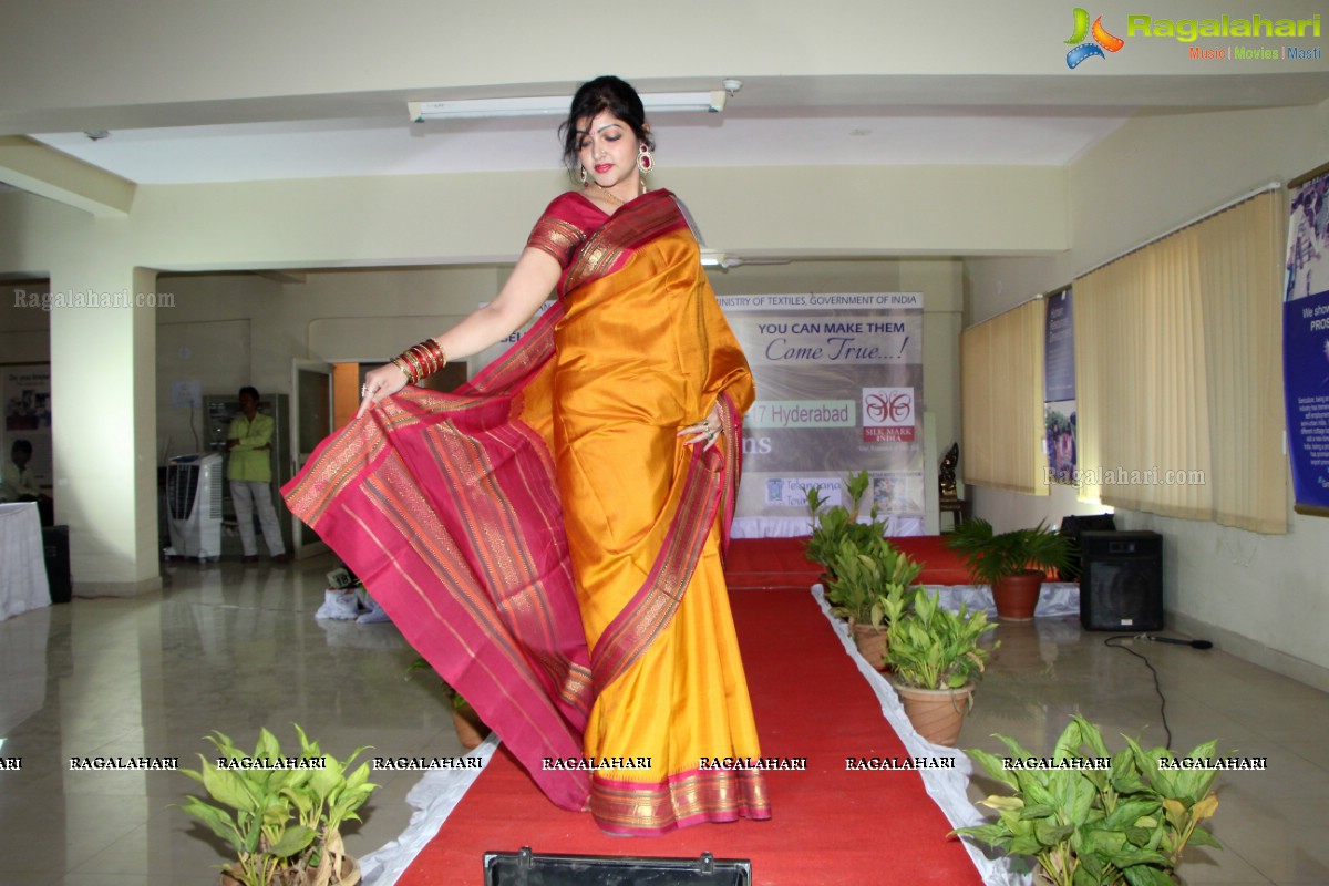 Auditions of 3rd Grand Edition of Hyderabad Srimathi Silk Mark 2016-17