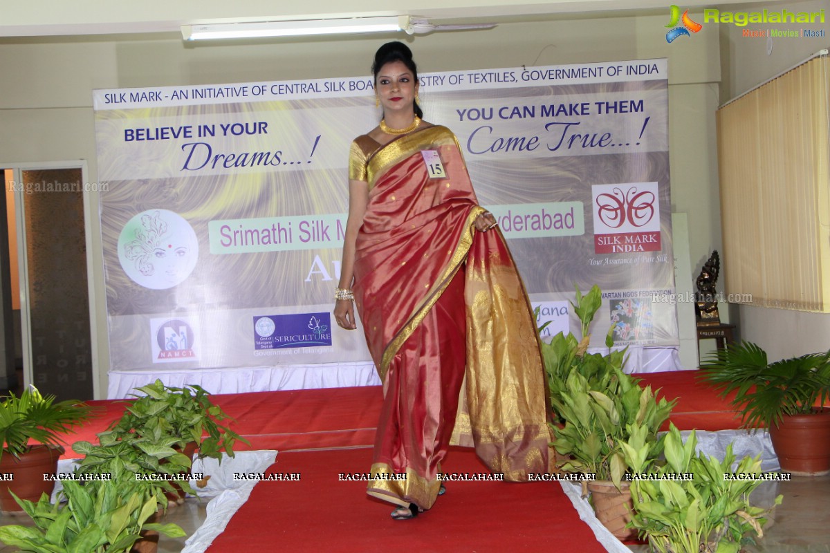 Auditions of 3rd Grand Edition of Hyderabad Srimathi Silk Mark 2016-17