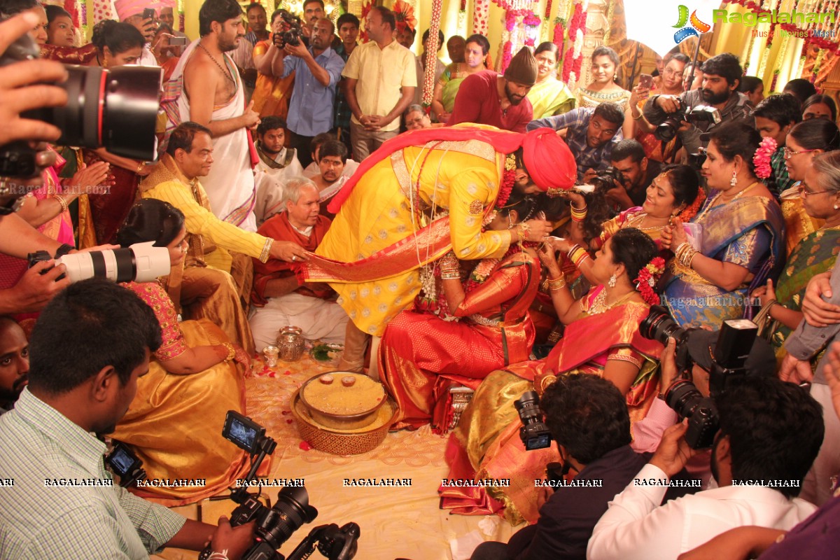 Grand Wedding of Vinayak and Veena at JRC Convention Center, Jubilee Hills, Hyderabad