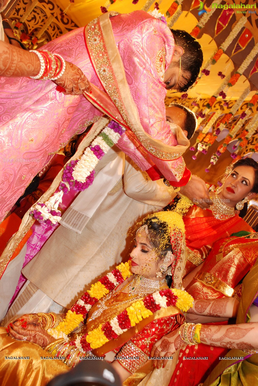 Grand Wedding Ceremony of Vijay Karan-Aashna at N Convention, Hyderabad