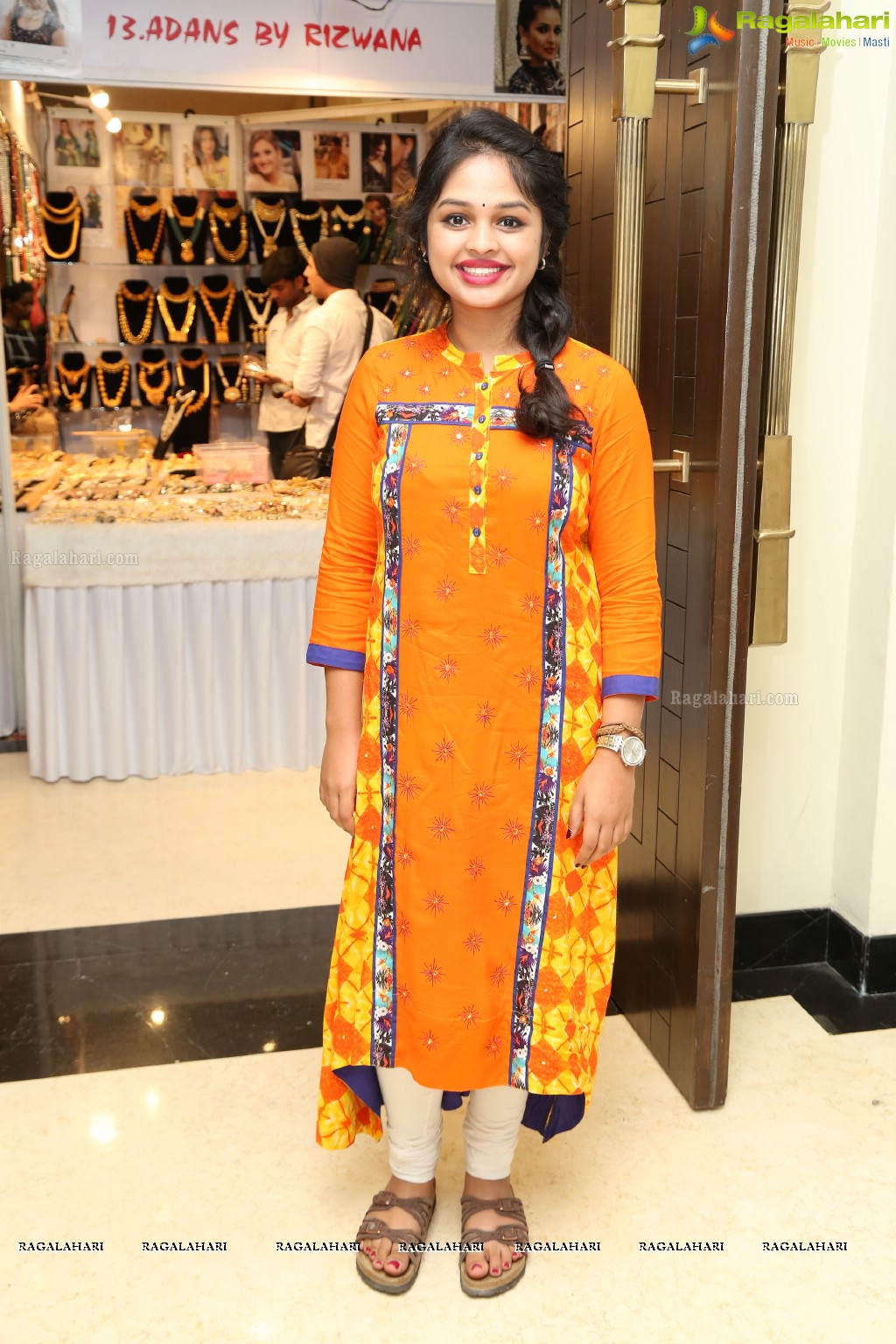 Bhavya Sri launches Akritti Exhibition & Sale at Taj Deccan