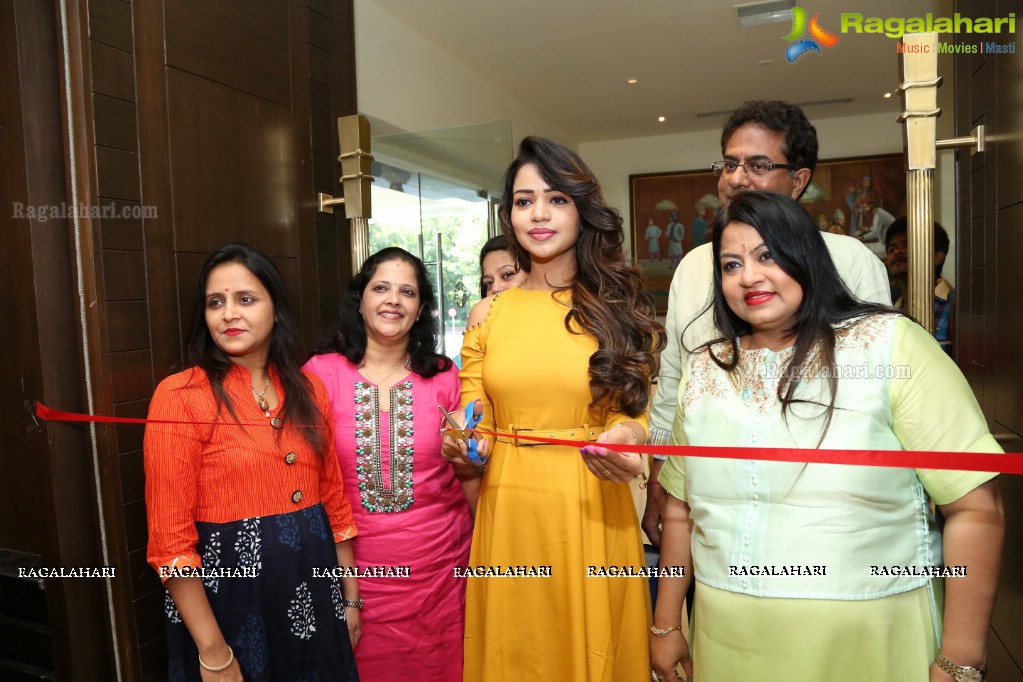 Bhavya Sri launches Akritti Exhibition & Sale at Taj Deccan