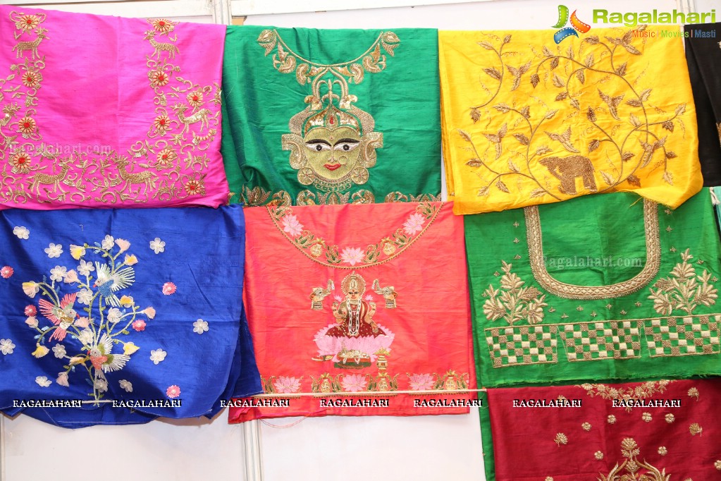 Bhavya Sri launches Akritti Exhibition & Sale at Taj Deccan