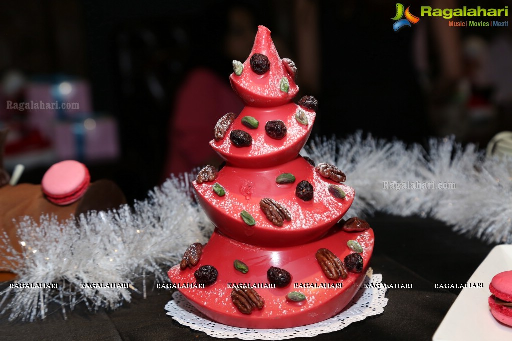 Christmas Food Photography Contest at Van Lavino Cafe & Patisserie