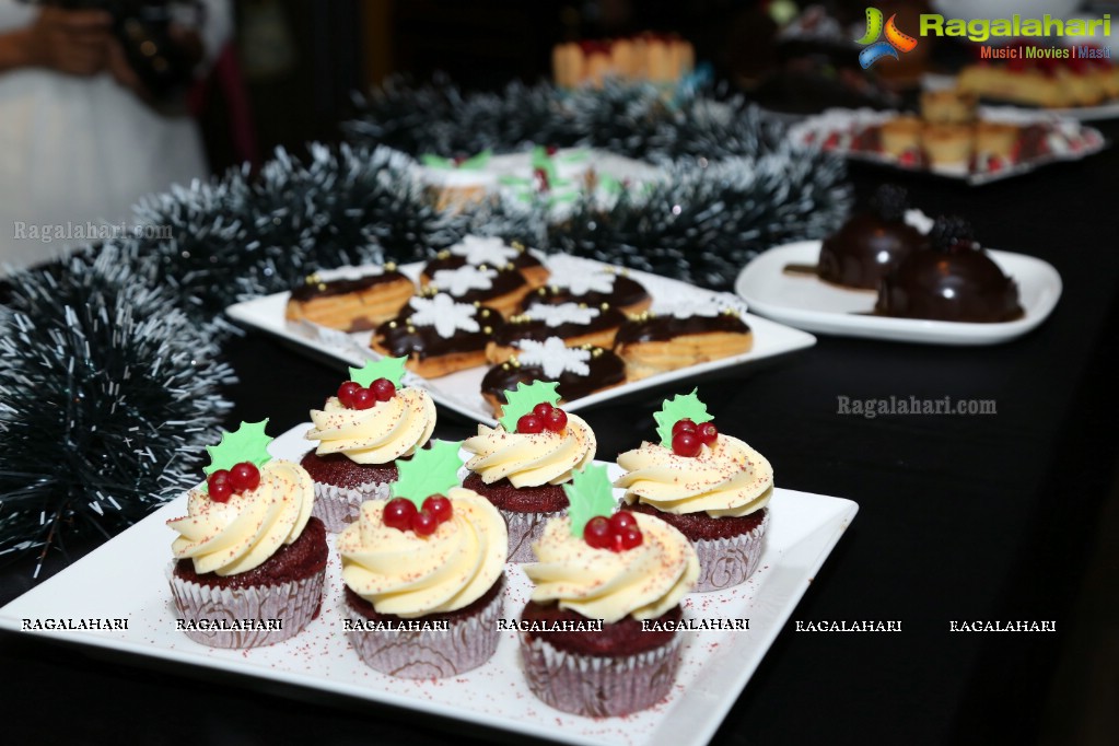 Christmas Food Photography Contest at Van Lavino Cafe & Patisserie