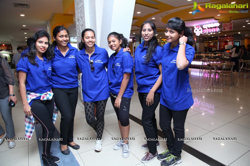 Flashmob with Badminton Star Parupalli Kashyap at Prasads Imax