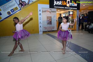 Badminton Star Parupalli Kashyap Flashmob