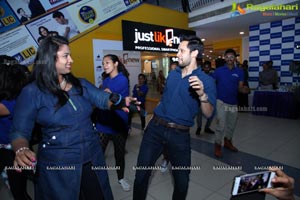 Badminton Star Parupalli Kashyap Flashmob