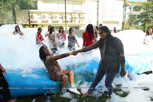 Foam Party by Samanvay Ladies Club