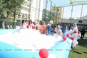 Foam Party by Samanvay Ladies Club