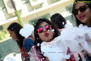 Foam Party by Samanvay Ladies Club