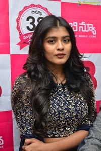 Hebah Patel B New