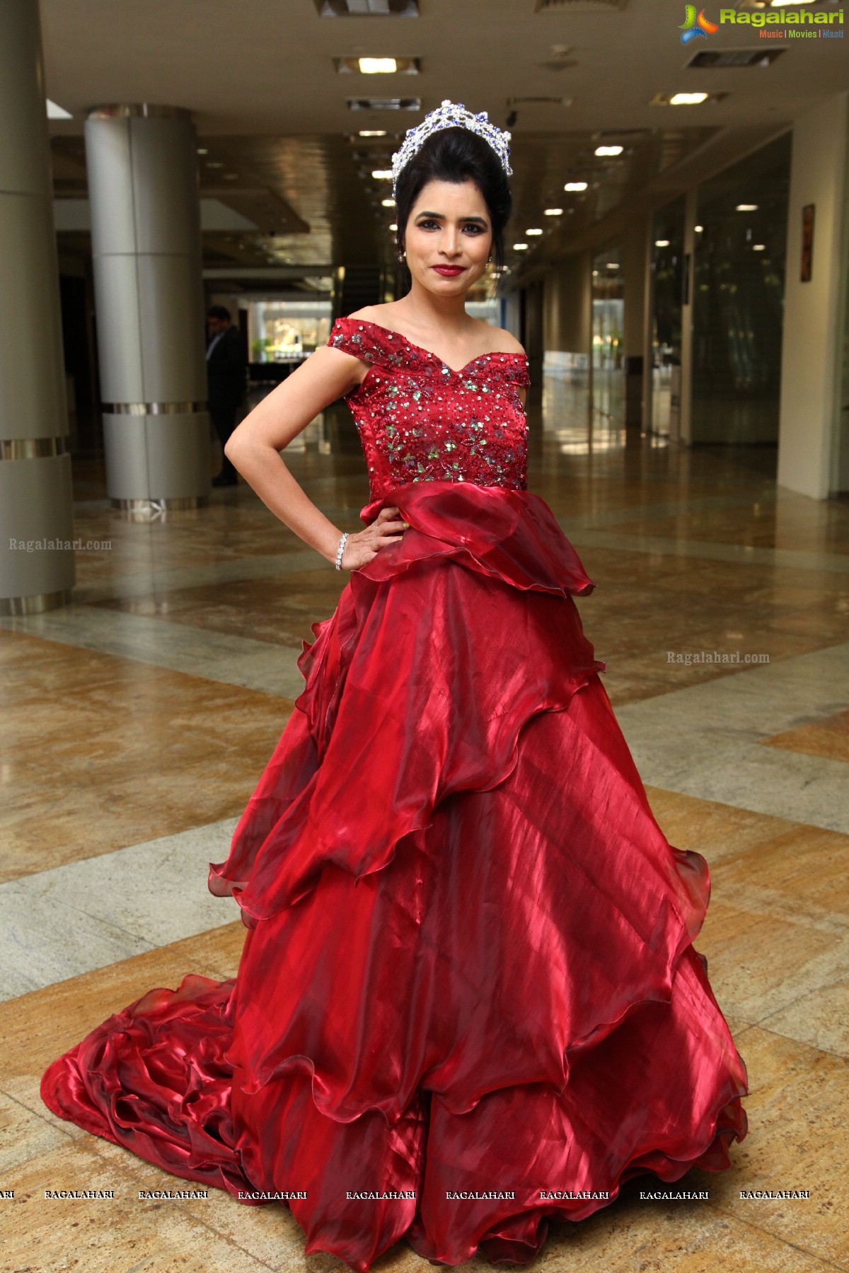 Sushruthi Krishna launches Hi Life Luxury Lifestyle Exhibition at HICC, Novotel, Hyderabad