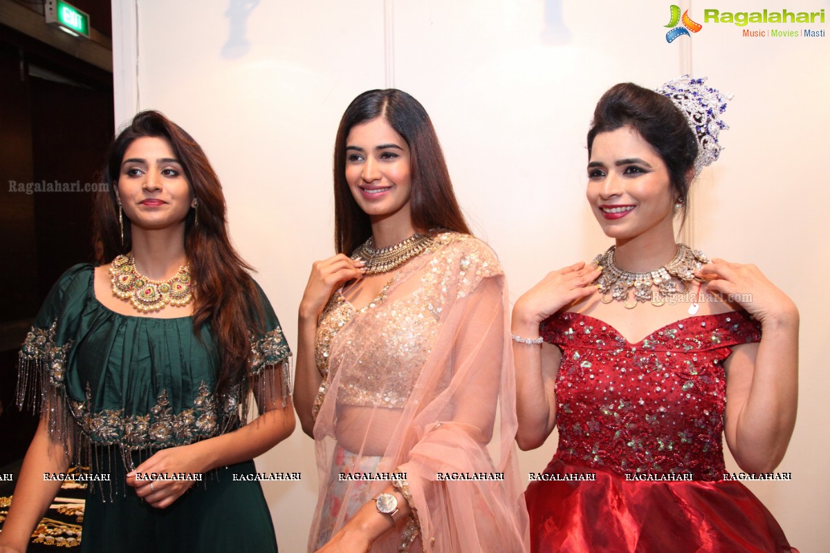 Sushruthi Krishna launches Hi Life Luxury Lifestyle Exhibition at HICC, Novotel, Hyderabad