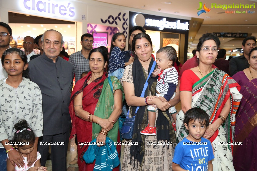 Musical Flash Mob at Forum Sujana Mall at Kukatpally