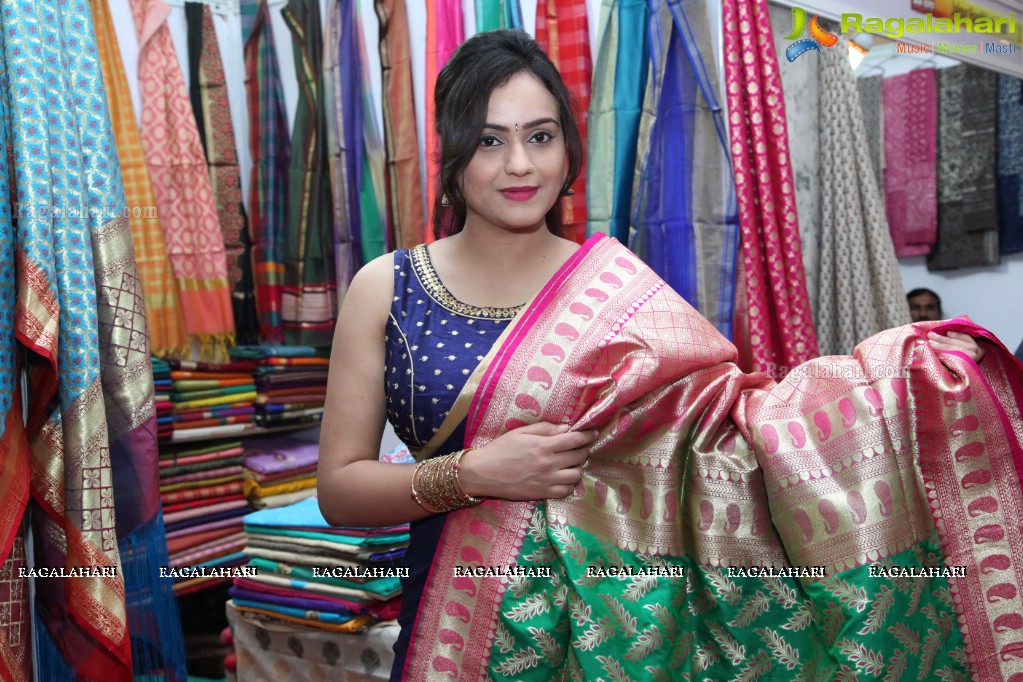 Priyansha Dubey Inaugurated National Silk Expo At Sri Satyasai Nigamagamam, Hyderabad