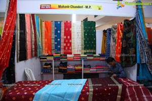 National Silk Expo At Sri Satyasai Nigamagamam