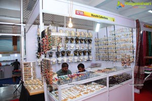 National Silk Expo At Sri Satyasai Nigamagamam