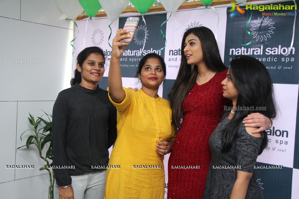 Neha Hinge Launches Natural Salon and Ayurvedic Spa at Vizag