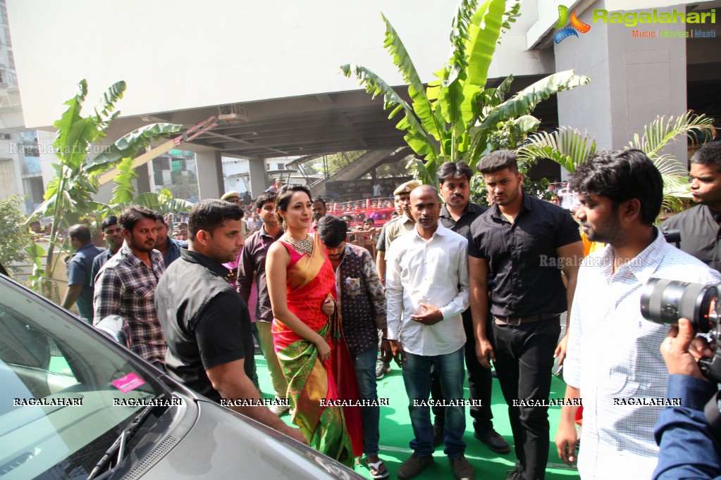 Pragya Jaiswal launches Jewellery Section at South India Shopping Mall, Ameerpet