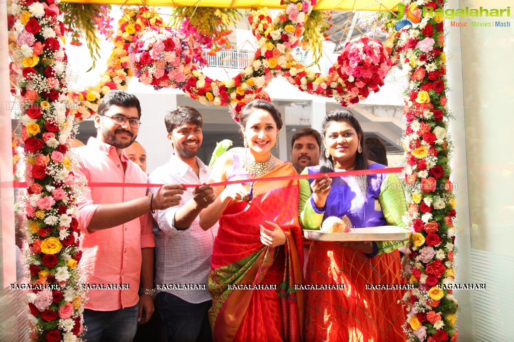 Pragya Jaiswal launches Jewellery Section at South India Shopping Mall, Ameerpet