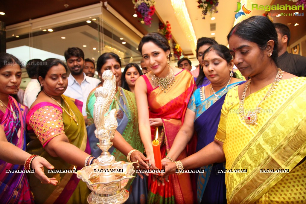 Pragya Jaiswal launches Jewellery Section at South India Shopping Mall, Ameerpet