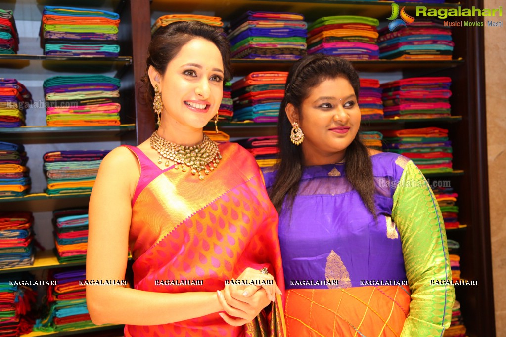 Pragya Jaiswal launches Jewellery Section at South India Shopping Mall, Ameerpet