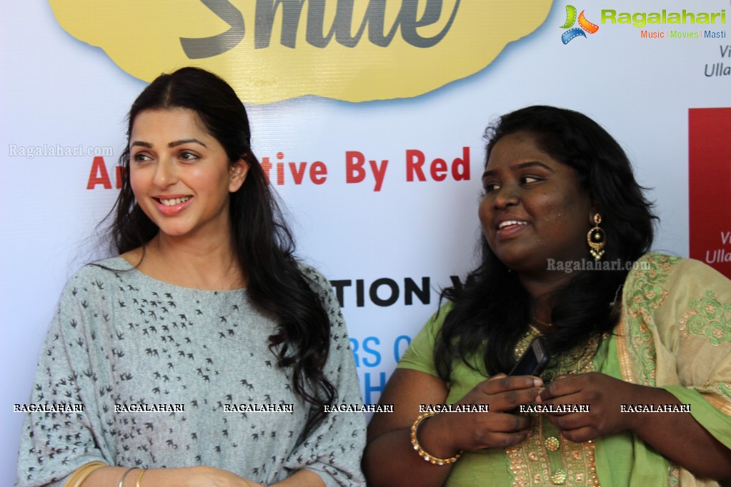 Spread A Smile - An Initiative by Red FM