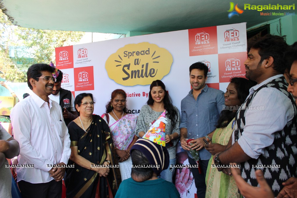 Spread A Smile - An Initiative by Red FM