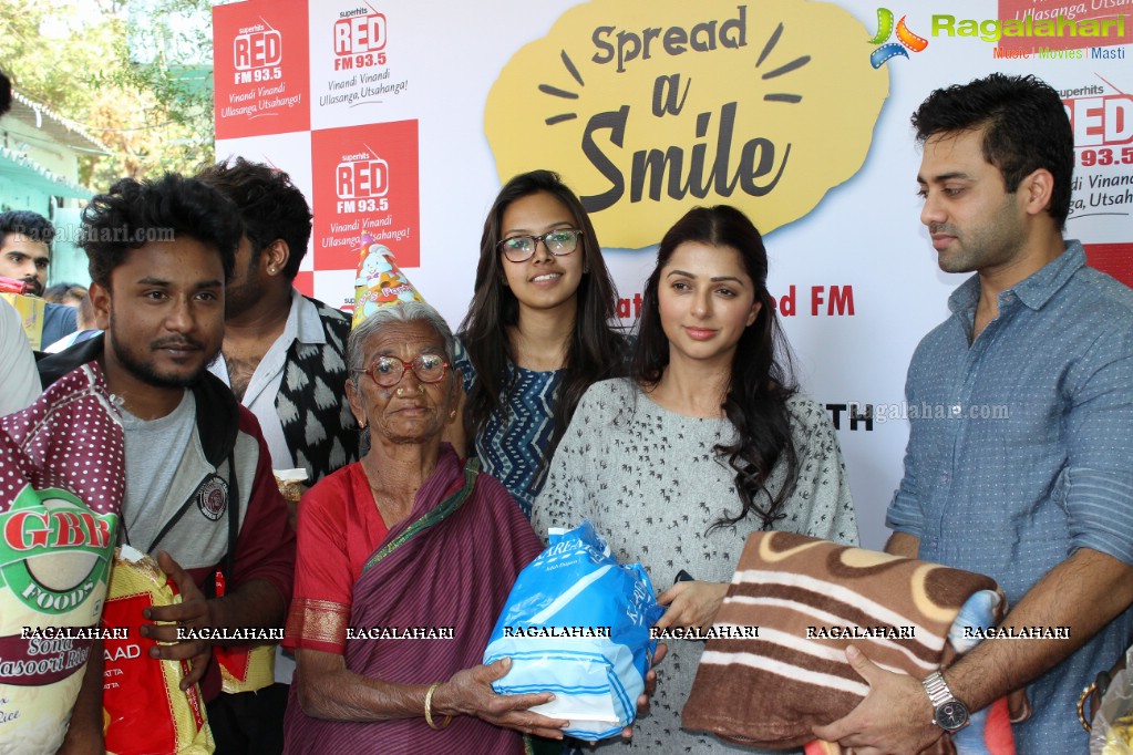 Spread A Smile - An Initiative by Red FM